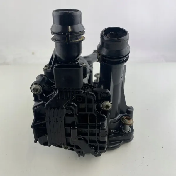 Carcasa de termostato Audi Q3 VW 2.0 TDI OEM 05L121111S image 4