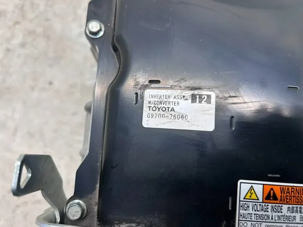 OYT26379 Toyota Hybridinvertermotor för Corolla E21 image 6