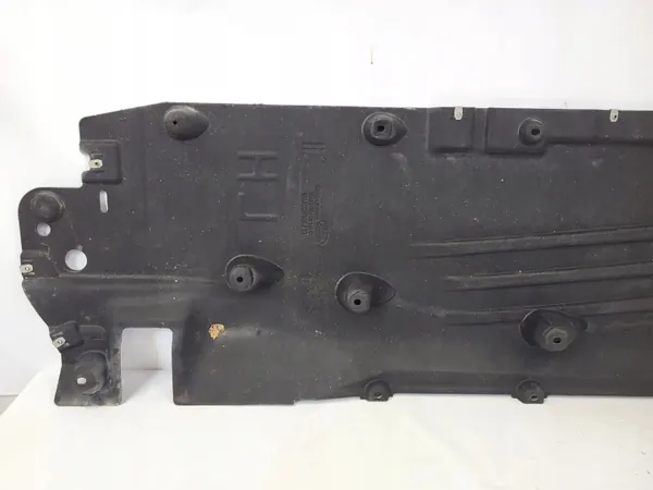 OEM k8d2104c21ac Vasen alustasuojus Range Roverille image 3