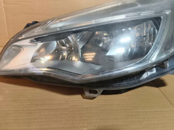 Vasen Etuvalaisin Opel Astra J IV image 3