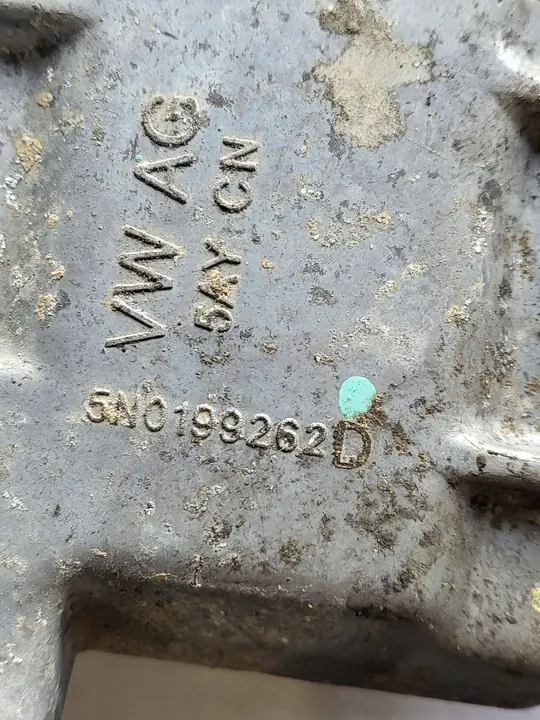 Soporte de motor Volkswagen 5N0199262D image 3