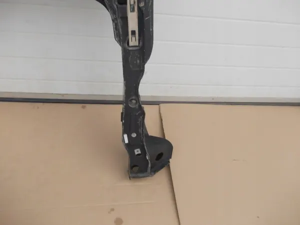 Traverse Mercedes W169 - OEM kołyska w169 image 7