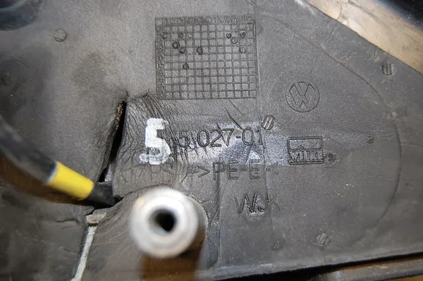 VW T5 Transporter Multivan Oikea Peili 5Pin 2003-2009 image 6