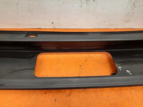 Volkswagen Golf VII 12-20 Bakre stötfångartrim 5G6807568 image 4