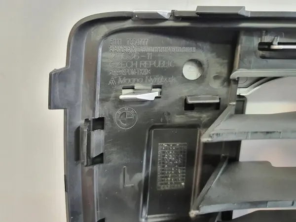 Front Bumper Grille X-LINE BMW X1 F48 OEM image 3