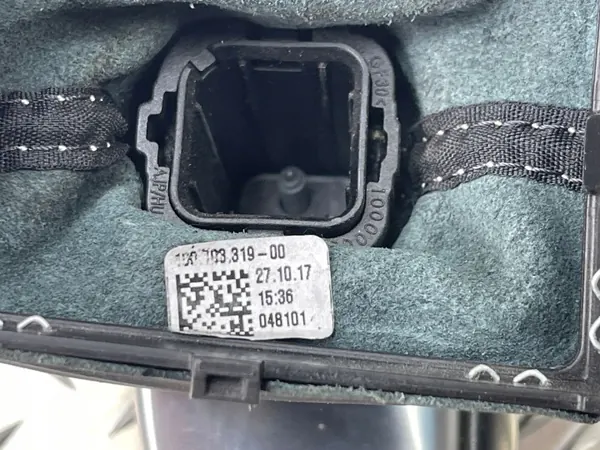 Pommeau de levier Audi SQ7 OEM 048101 - État utilisé image 5
