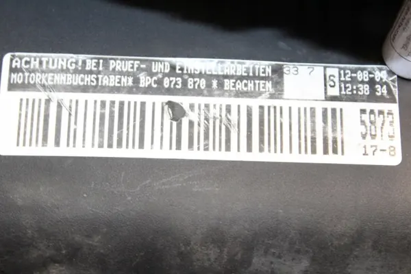 Couvercle de soupape VW T5 03-10 OEM 070103469B - Occasion image 4