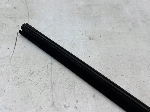 OEM OYT26245 Raspador Porta Dianteira Esq Toyota Avensis T27 image 7