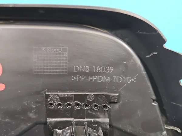 OEM 5NA853666A Cache Grille Pare-choc Droit VW Tiguan II image 5