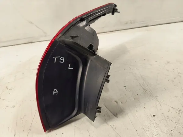 Peugeot 308 T9 Luz Trasera Izquierda 9677817680 image 4