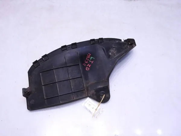 Protector Inferior Mazda 3 II BL Derecho Trasero OEM image 3
