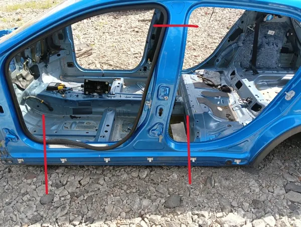 Mercedes GLA X156 Left Center Pillar - Used image 2