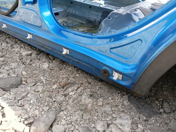 Mercedes GLA X156 Left Center Pillar - Used image 4