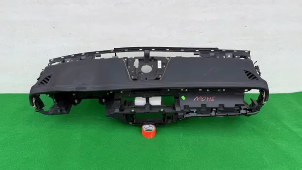 Consola Salpicadero Mercedes X-Class X470 OEM 681005XF0A 110HE image 2