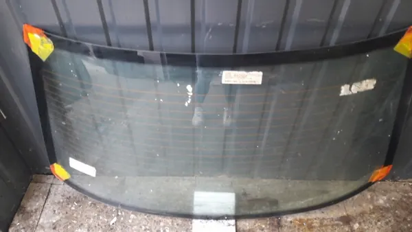 Heckfenster BMW E36 Limousine OEM szyba tyl BMW E36 sedan 98r image 3