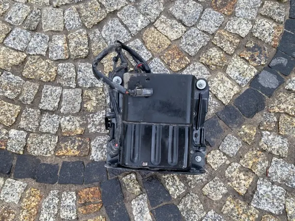 Compressor suspensão Porsche OEM 99760621300 Usado image 2