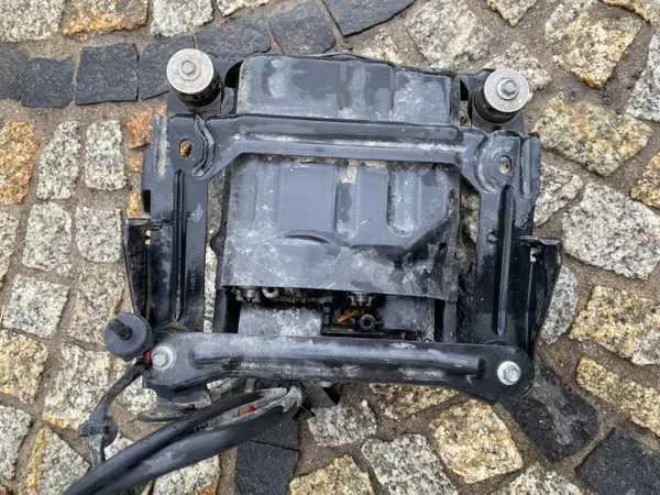 Compressor suspensão Porsche OEM 99760621300 Usado image 5