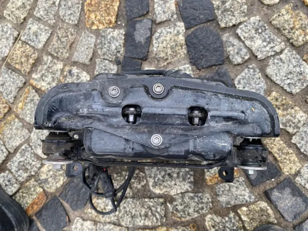 Compressor suspensão Porsche OEM 99760621300 Usado image 6
