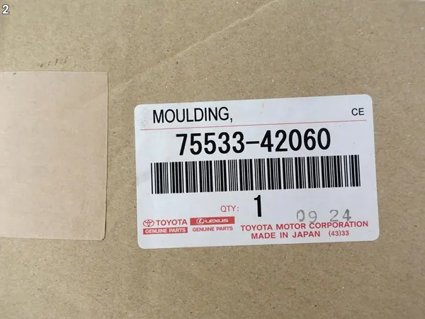 TOYOTA RAV4 IV 13-19 Guarnizione Parabrezza OEM 75533-42060 image 3