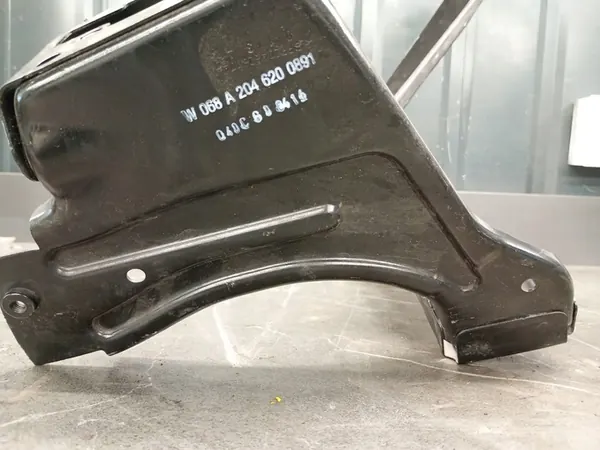 Suporte de Farol Esquerdo Mercedes GLK W204 A2046200891 image 3