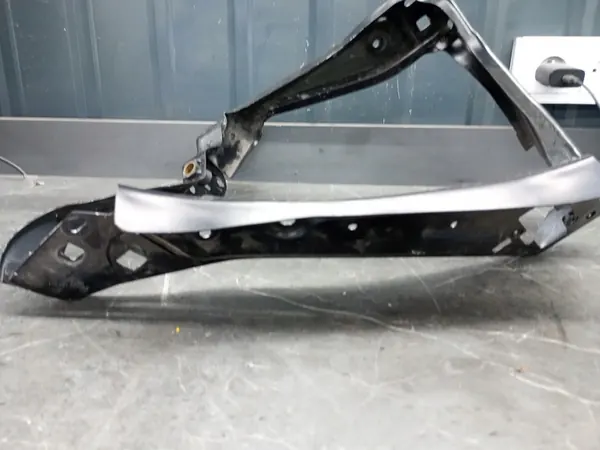 Suporte de Farol Esquerdo Mercedes GLK W204 A2046200891 image 6