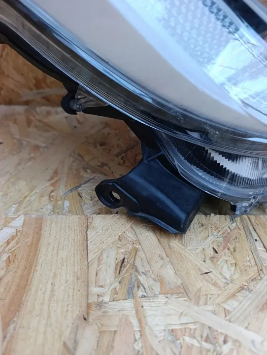 Farol Direito Toyota Yaris IV 2021-2025 Full LED NJG6 image 2