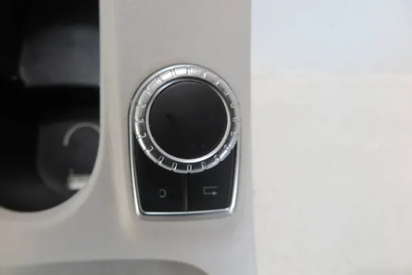 Mercedes B-Klasse W246 drankhouder OEM A2466800810 image 3