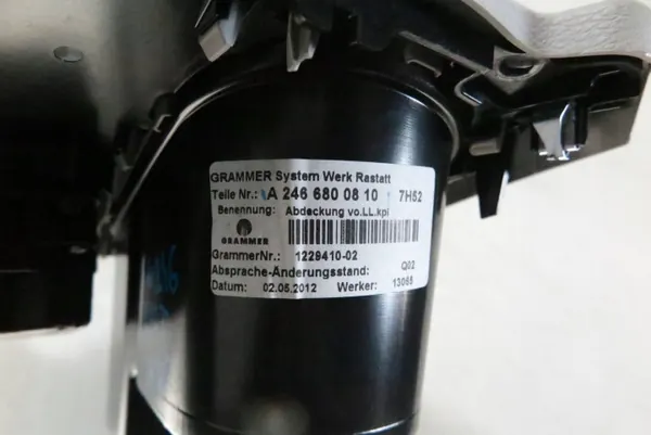 Mercedes B-Klasse W246 drankhouder OEM A2466800810 image 8
