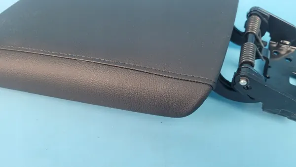 Accoudoir Hyundai Tucson IV OEM 84660-N7100 - Occasion image 6