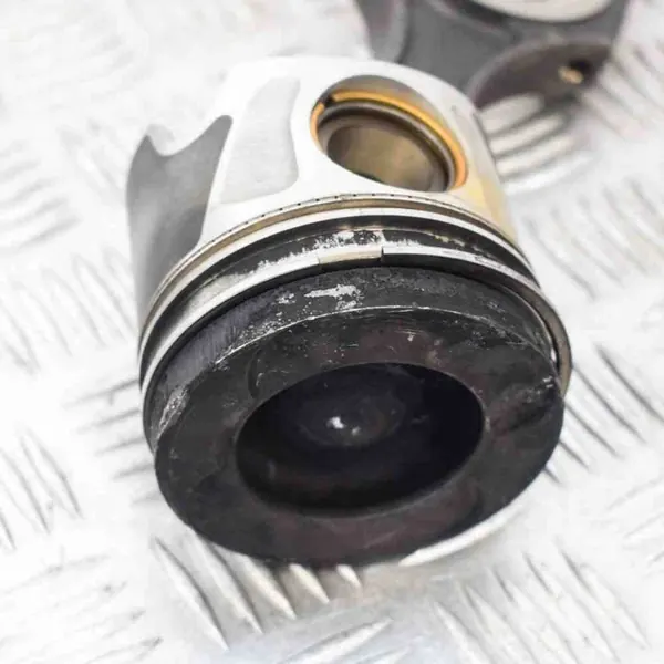 Kolv Mercedes-Benz E (W212) 2.1L 2010 A6510300020 image 4