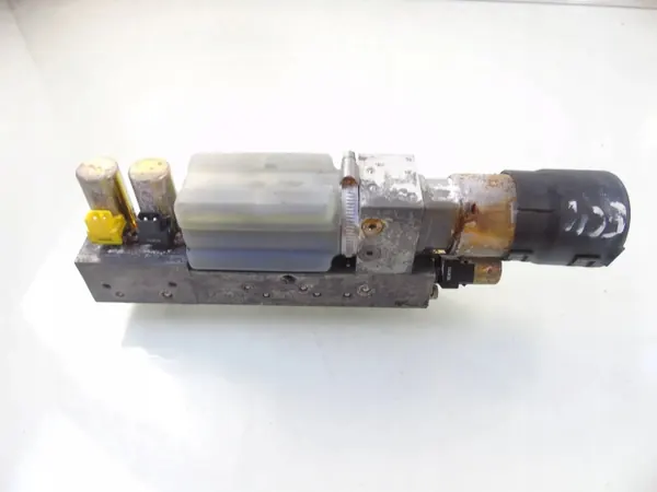 Pompe de toit MAW22738 pour BMW E64 image 2