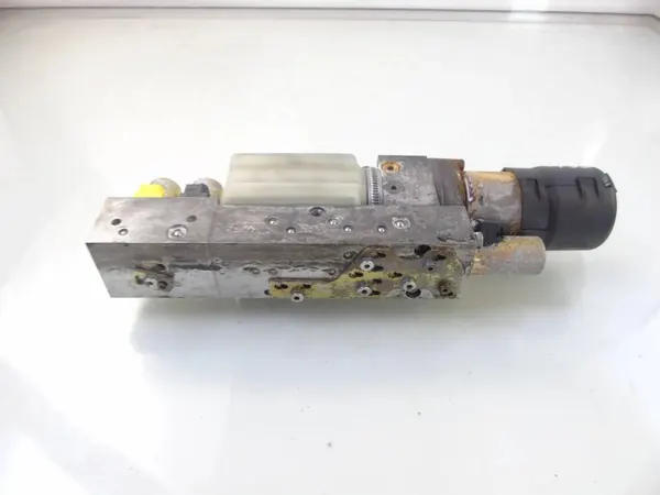 Pompe de toit MAW22738 pour BMW E64 image 3