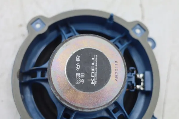 Altavoz OEM 657483923 para Hyundai Kona 2022 image 6