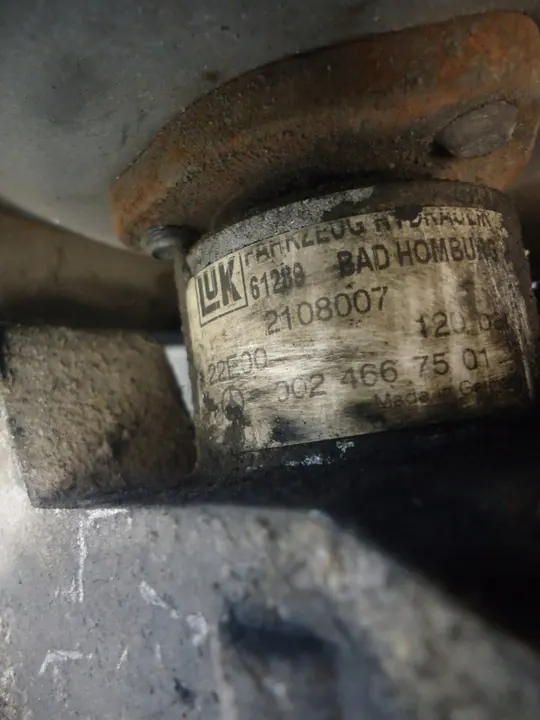 Bomba de direção MERCEDES 2.2CDI 0024667501 image 4