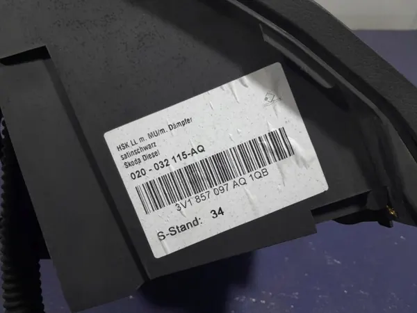 Skoda Superb III Passagerarhandskfack OEM 3V1857097AQ image 5