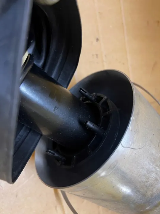 Luftfjädring fram höger OEM L8B2-3C285-AA Land Rover image 7