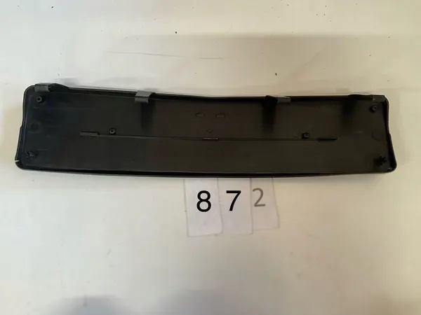 MERCEDES C CLASS W204 Soporte de Matrícula image 6