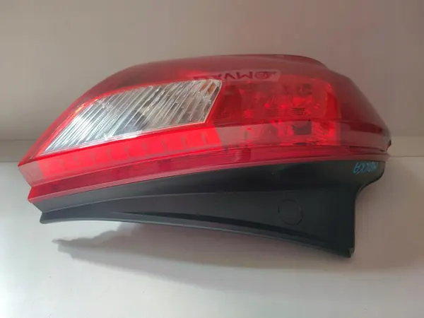 Luz Trasera Izquierda Opel Mokka 42599461 image 4