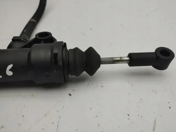 Kytkinmestaripumppu Mercedes-Benz B W246 W242 2012 A2042900012 image 7