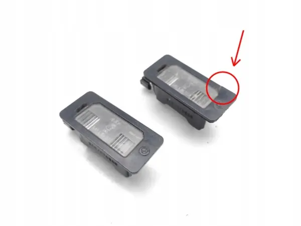 Luz de matrícula BMW X5 OEM 7176934 - Usado image 10