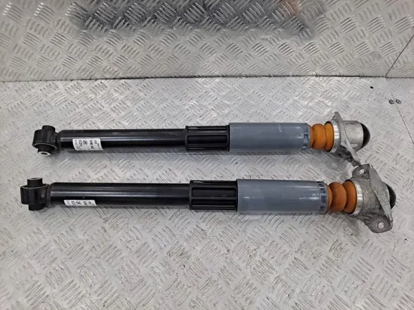 Bakre stötdämpare OEM 5WA512011C för Audi A3 8Y image 2