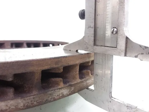OEM ARA142292 Etujarrulevy VW Touaregille image 3