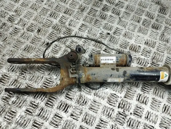 Amortisseur pneumatique avant Mercedes-Benz ML W164 2010 image 9