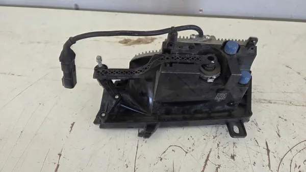 Scanian halogenisumulampun OEM 2760343 - Käytetty image 4