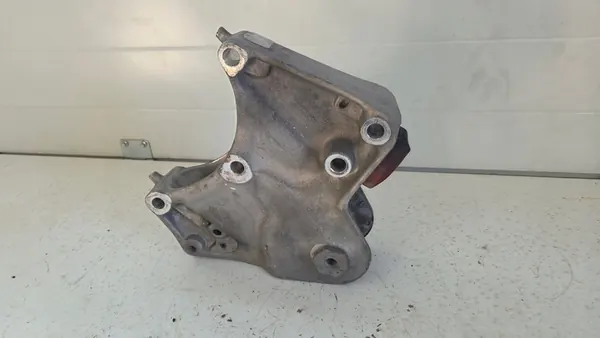 Support de ressort à air cabine avant gauche SCANIA 2326398 image 1