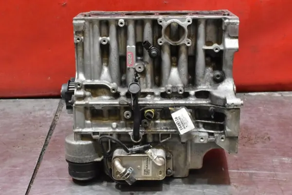 Motorblock Nedre Del OEM B4204T38 för Volvo V40 2.0 T2 image 2