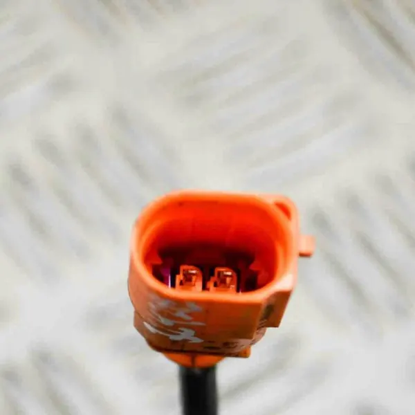 Temperatursensor AUDI A3 SPORTBACK 2.0L Diesel 04L906088AD image 4