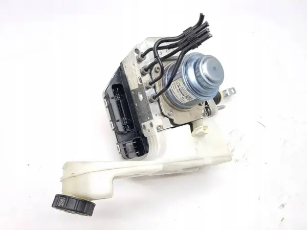 Remvloeistofreservoir Ford Mustang Mach-E 2022 OEM LX6C2D335MS image 4