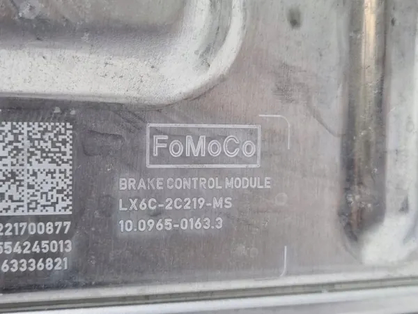 Remvloeistofreservoir Ford Mustang Mach-E 2022 OEM LX6C2D335MS image 6