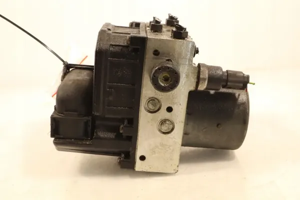 Bomba de travão Audi A4 B6 ABS ESP OEM 0265950011 image 3